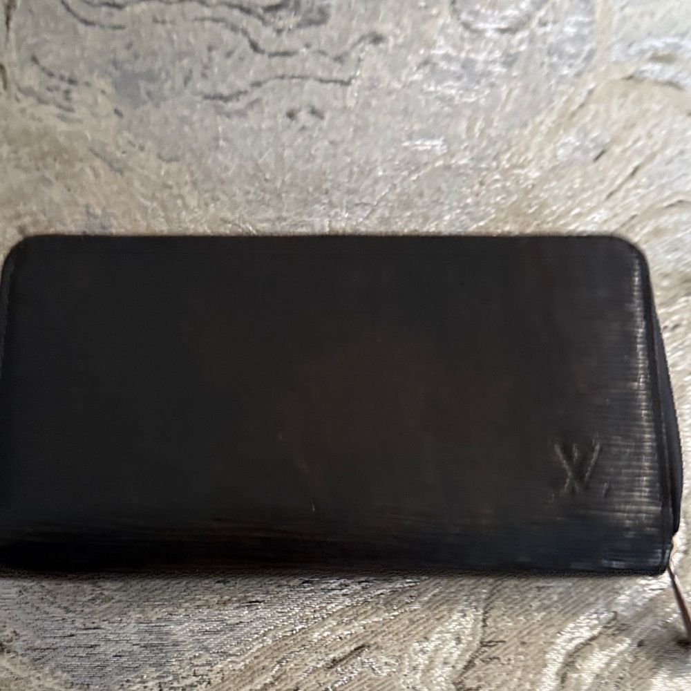 Elegant Black Women’s Wallet